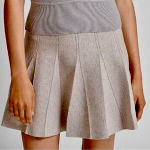 XS CLUB MONACO SKIRT Knit Taupe A-line sculptured